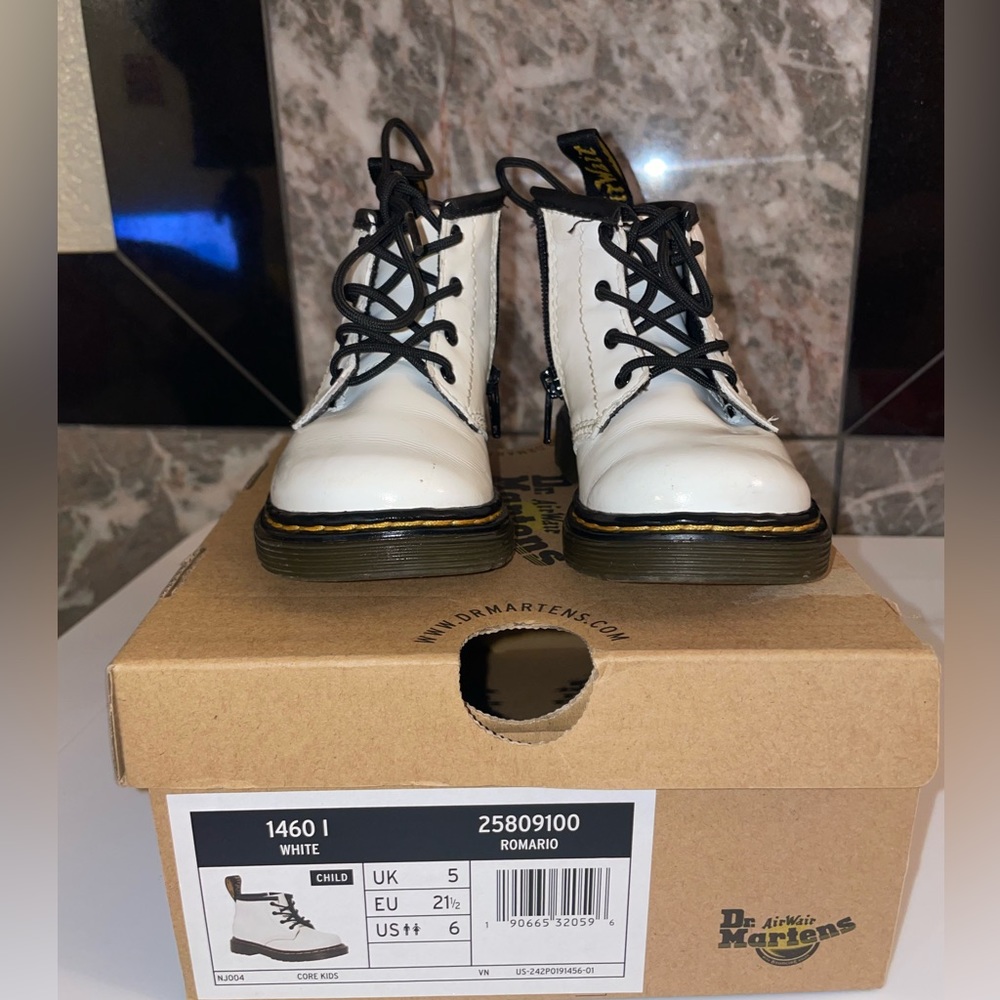 Infants Dr. Martens 1460 boots